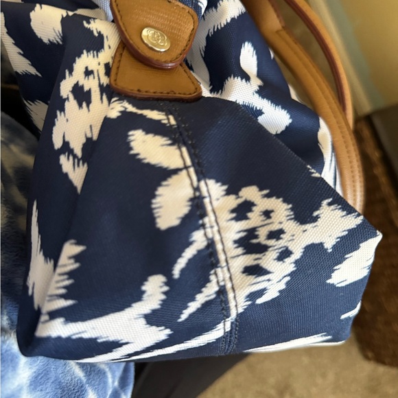 Stylish Navy Blue and White Ikat Patterned Women's Bag - Picture 5 of 8